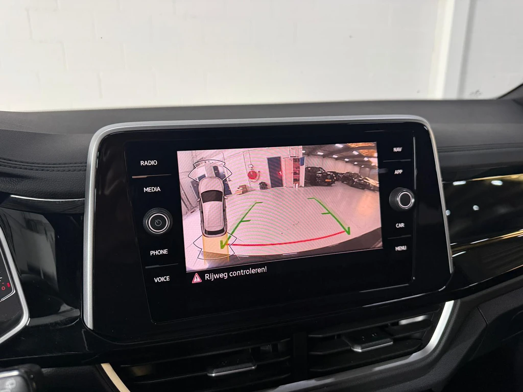 Volkswagen T-Roc – foto 17