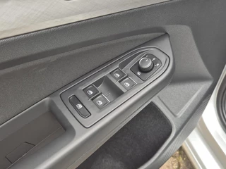 Volkswagen Golf – thumbnail 19