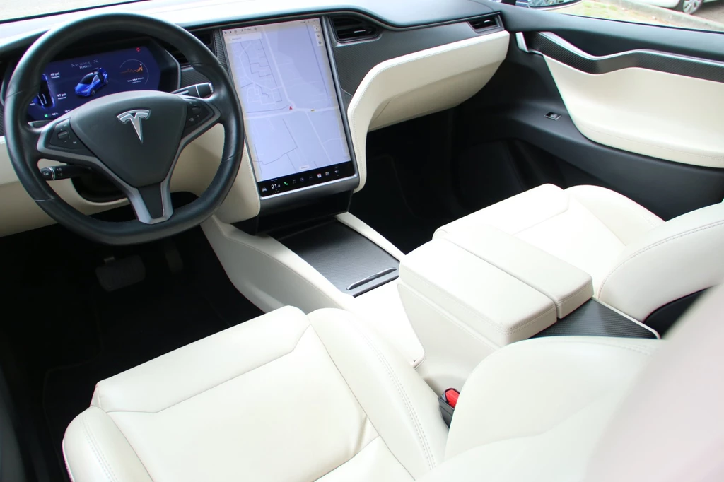 Tesla Model X – foto 10