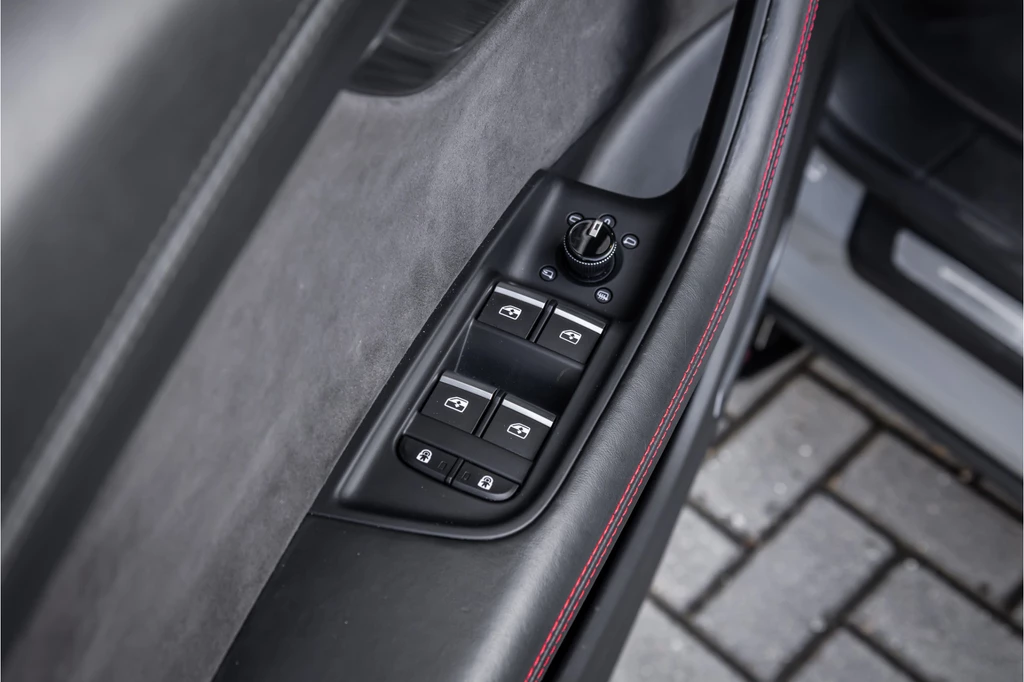 Audi RSQ8 – foto 28