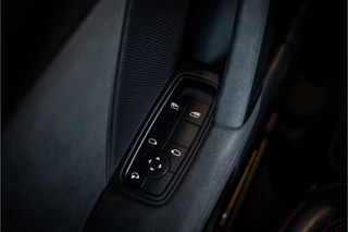 Porsche 911 – thumbnail 35