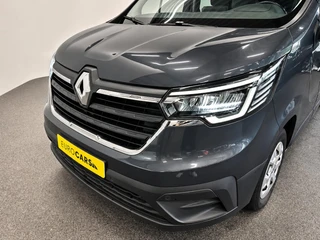 Renault Trafic – thumbnail 2