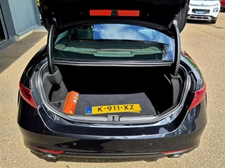 Alfa Romeo Giulia – thumbnail 16