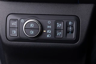 Ford Kuga – thumbnail 12