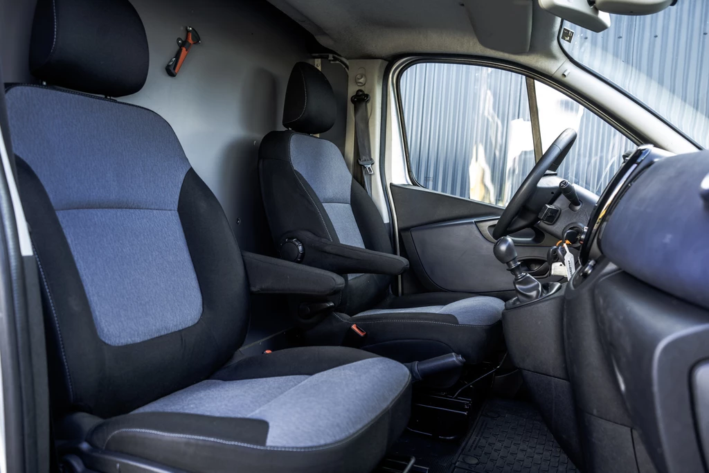 Opel Vivaro – foto 15