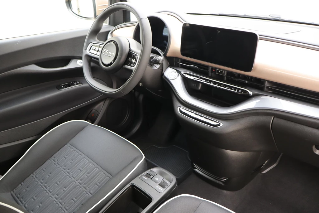 Fiat 500e – foto 11