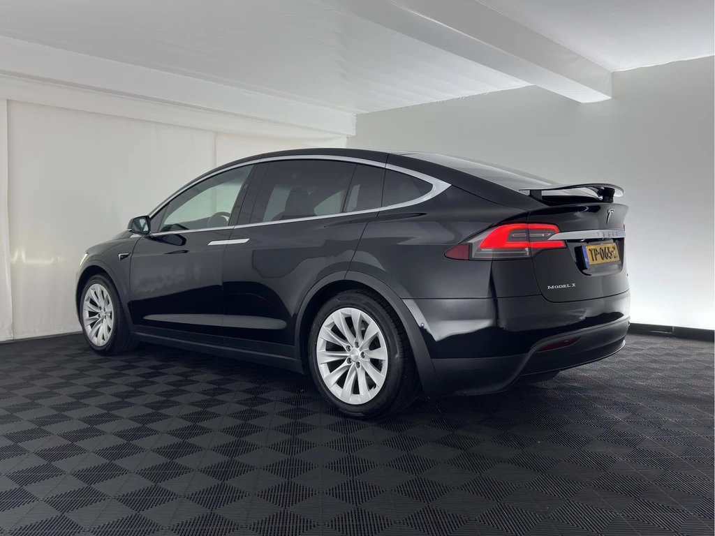 Tesla Model X – foto 2