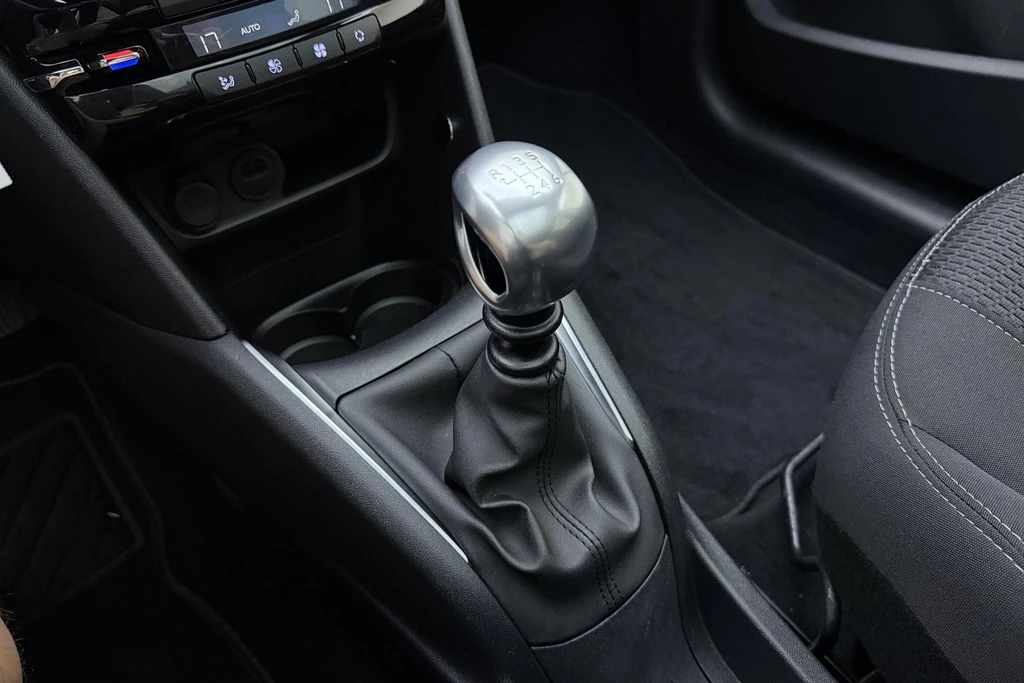 Peugeot 208 – foto 27