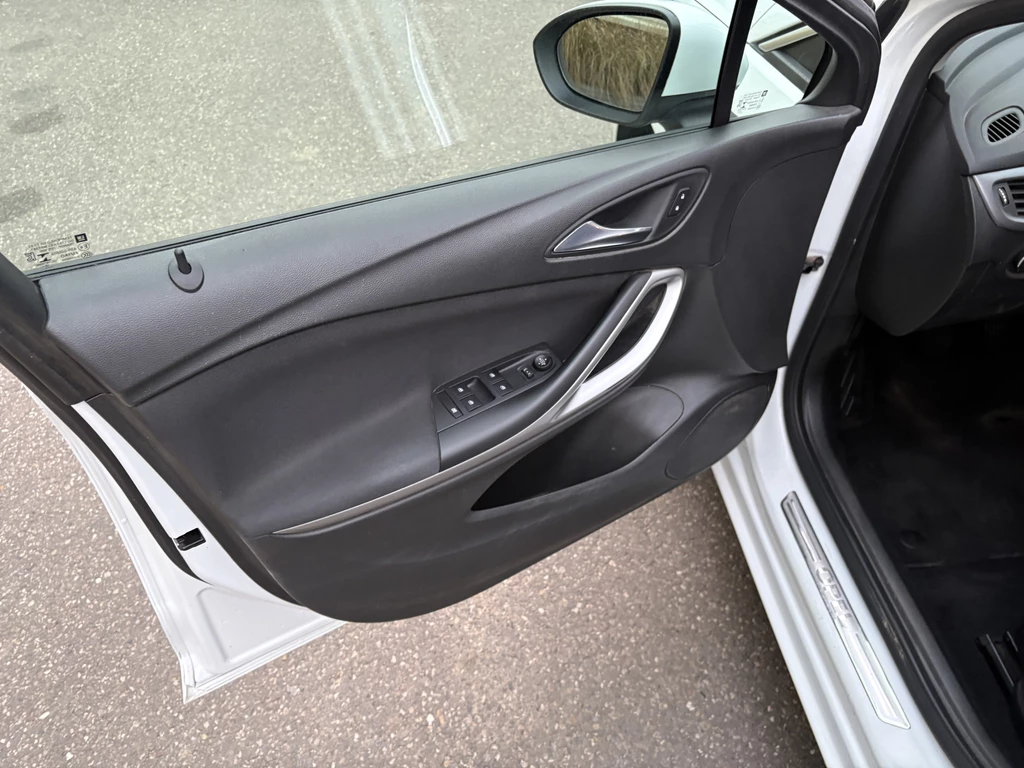 Opel Astra – foto 12