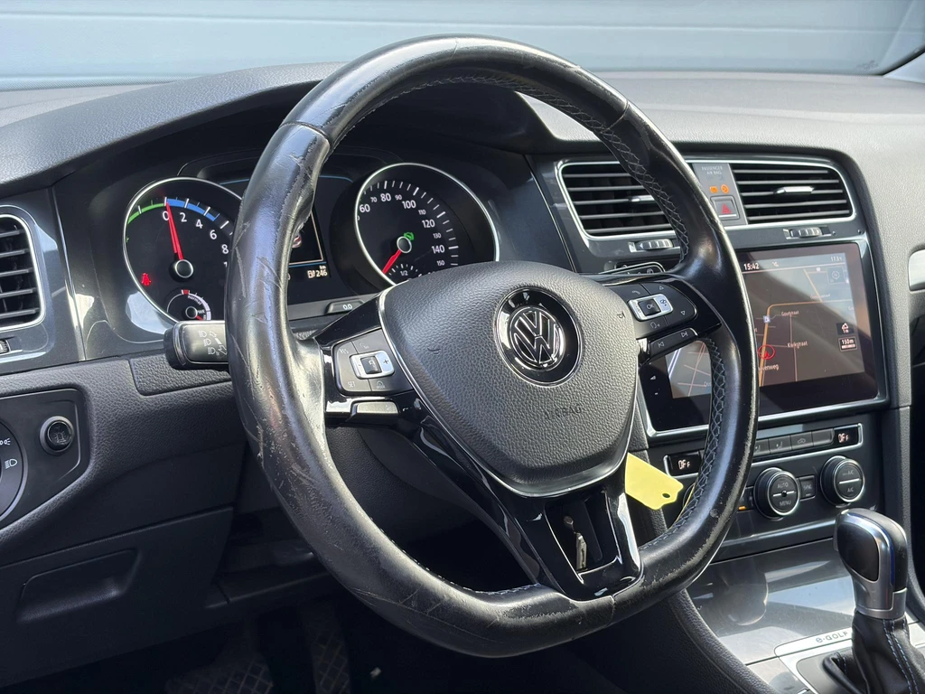 Volkswagen e-Golf – foto 8