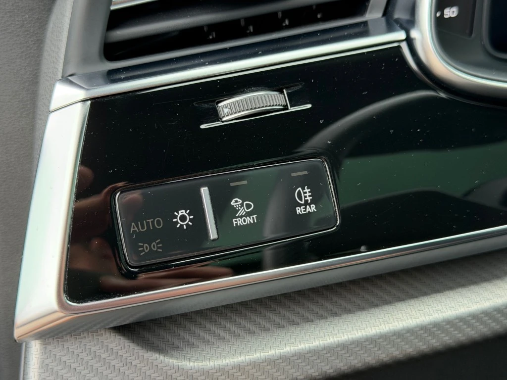 Audi RSQ8 – foto 34