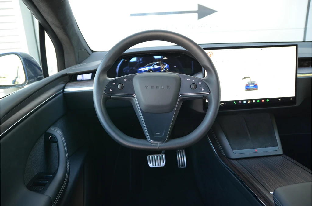 Tesla Model X – foto 18