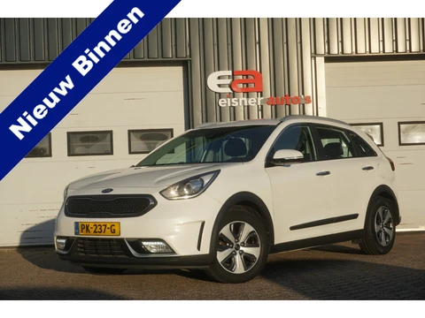 Kia Niro 1.6 GDi Hybrid DynamicLine | CAMERA | TREKHAAK | WIT METALLIC |