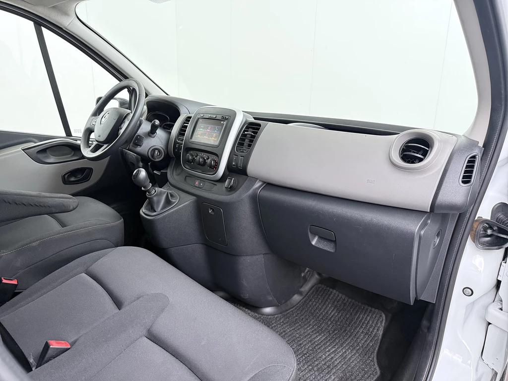 Renault Trafic – foto 12