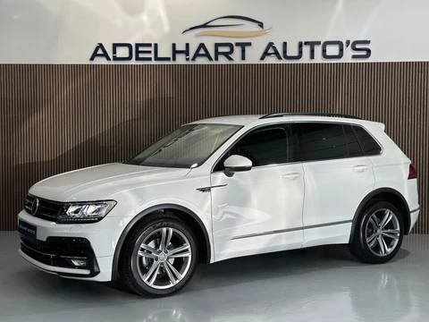 Volkswagen Tiguan 1.5 TSI R Line 150 PK / Navigatie full map / Climate control / Parkeer sensoren / etc..
