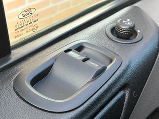 Ford Transit Custom – thumbnail 26