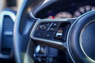 Porsche Cayenne – thumbnail 21
