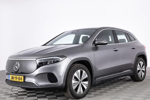 Mercedes-Benz EQA 250+ Business Line 71 kWh *SOH 100%* Full LED | Half LEDER | CAMERA -HEMELVAART OPEN!-