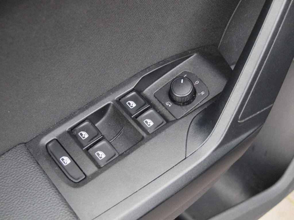 SEAT Ibiza – foto 24