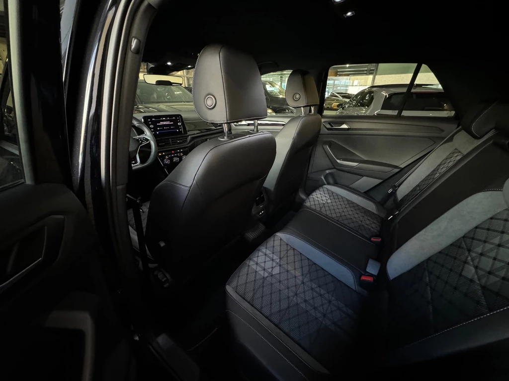 Volkswagen T-Roc – foto 21