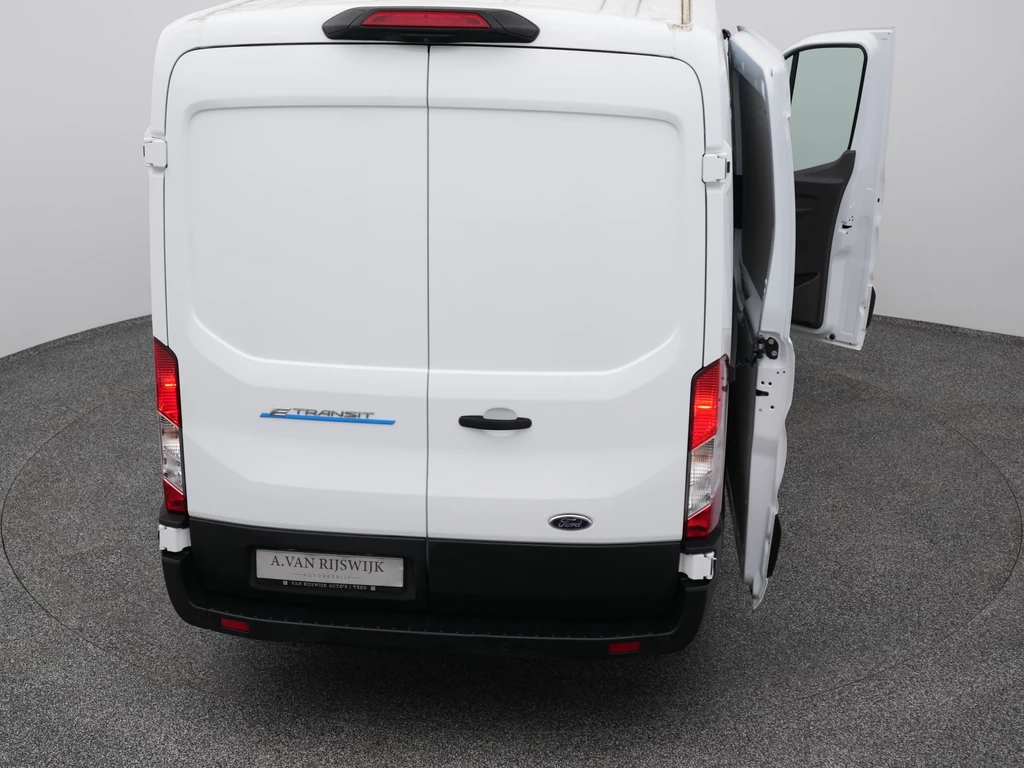Ford E-Transit – foto 15