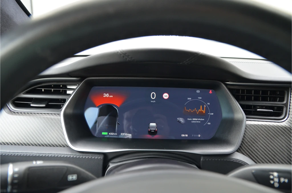Tesla Model X – foto 18