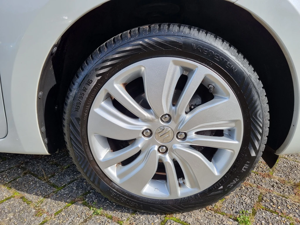 Suzuki Swift – foto 11