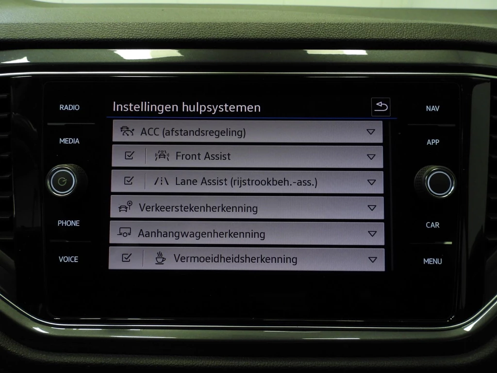 Volkswagen T-Roc – foto 17