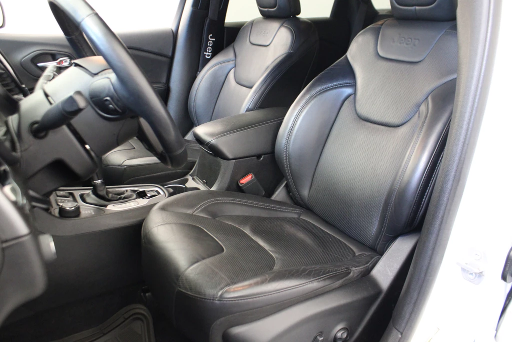 Jeep Cherokee – foto 18