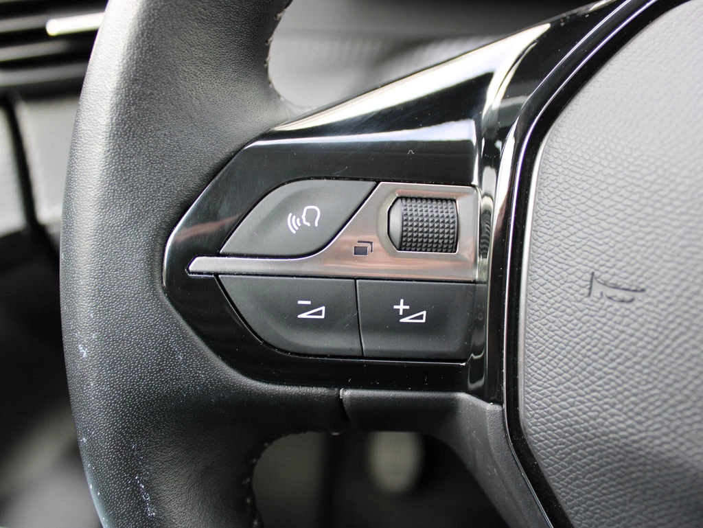 Peugeot 208 – foto 25