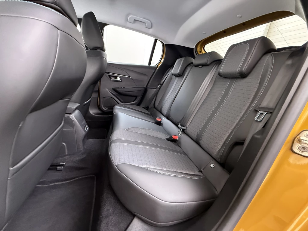 Peugeot e-208 – foto 15