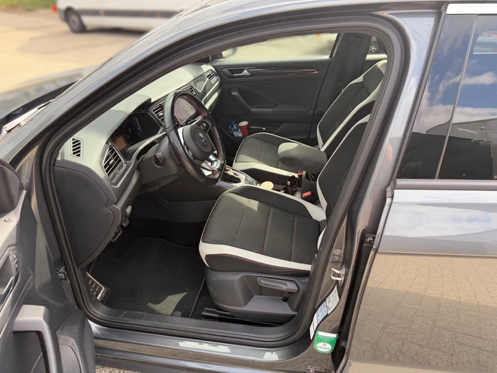 Volkswagen T-Roc – foto 3