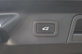 Land Rover Range Rover Velar – thumbnail 49