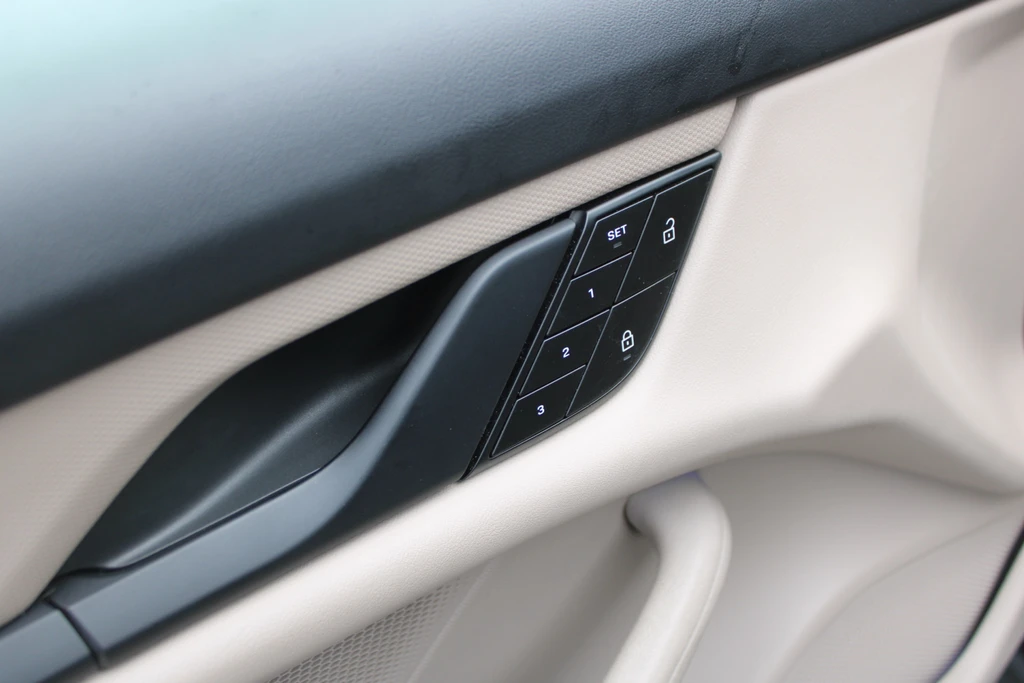 Porsche Taycan – foto 25
