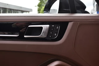 Porsche Cayenne – thumbnail 24
