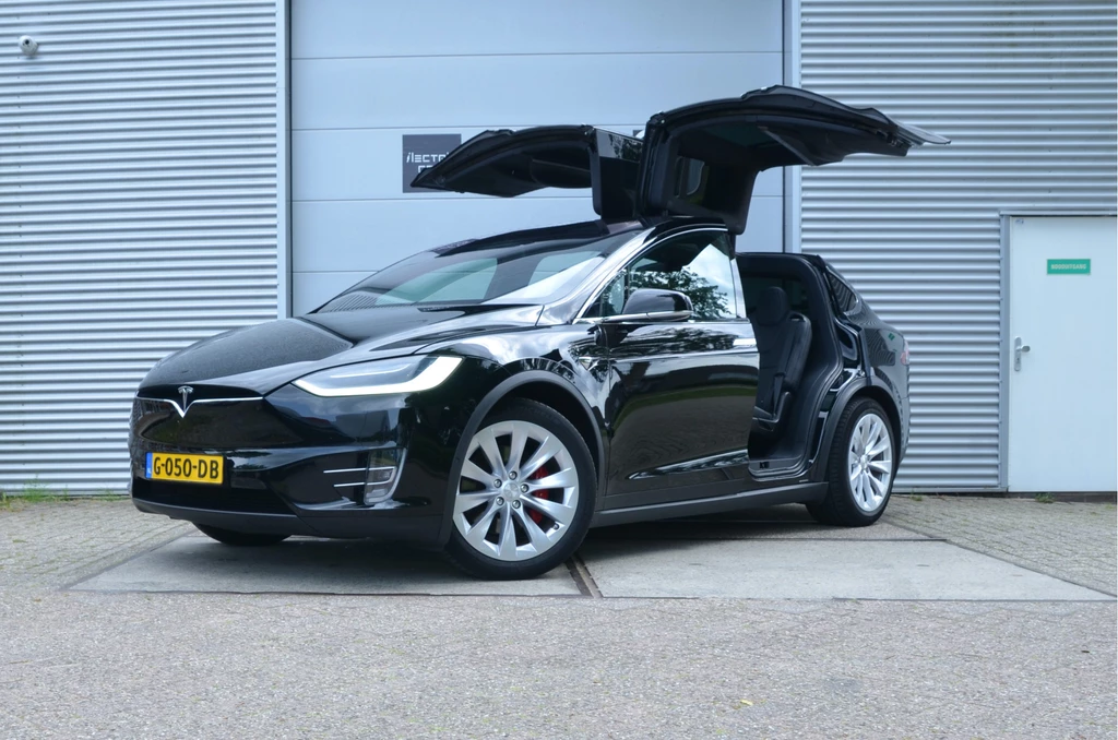 Tesla Model X – foto 2