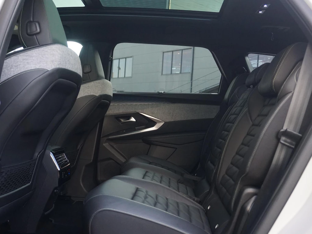 Peugeot e-5008 – foto 39