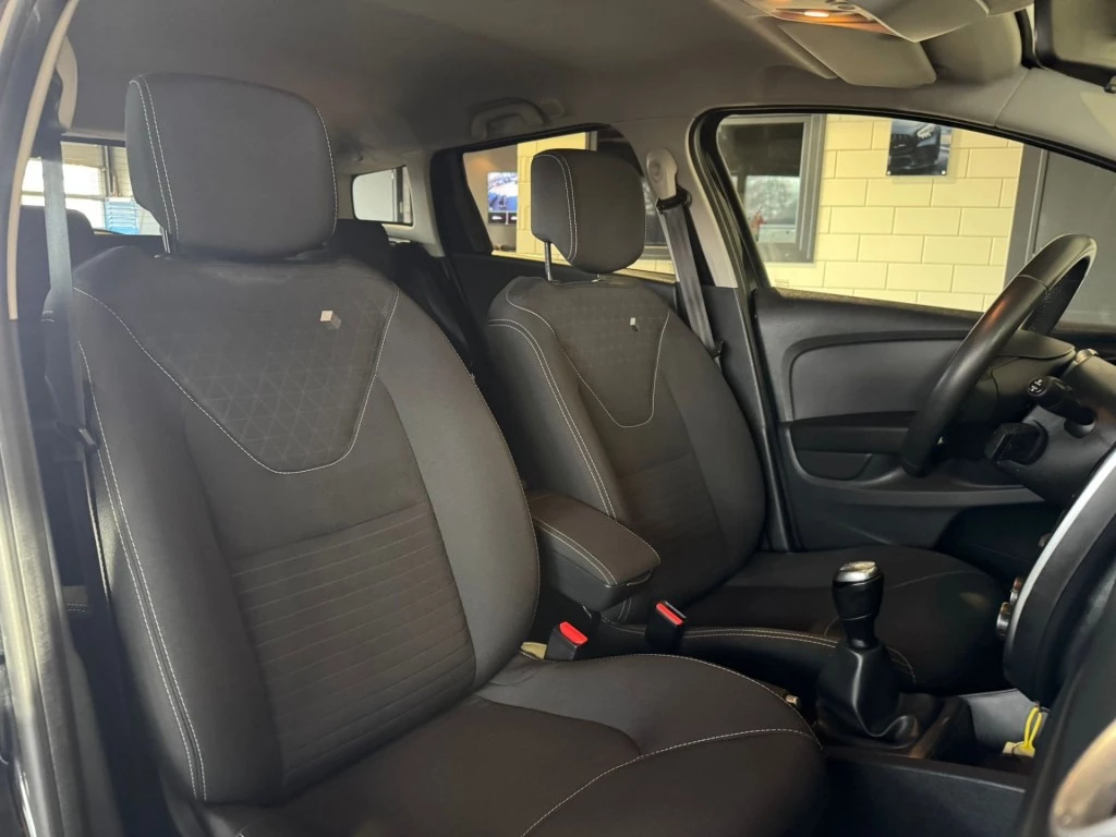 Renault Clio – foto 24