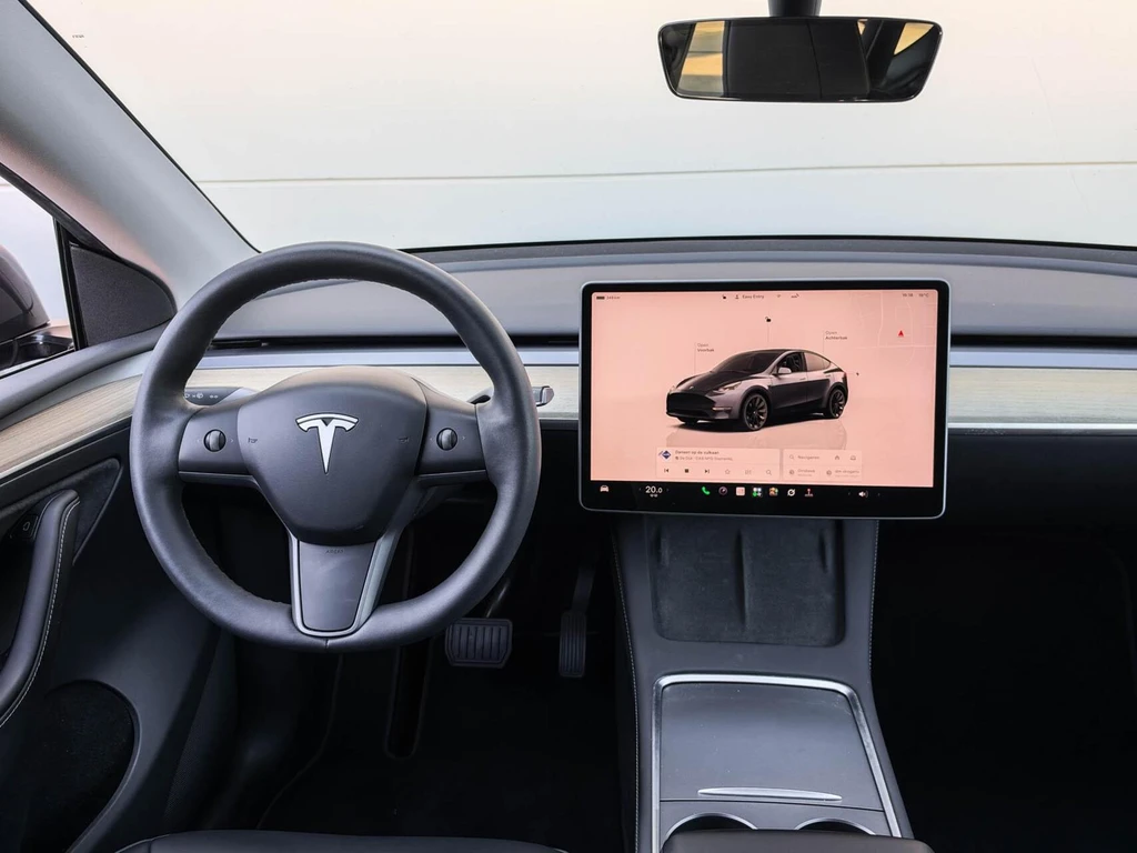Tesla Model Y – foto 24