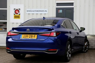 Lexus ES – thumbnail 11