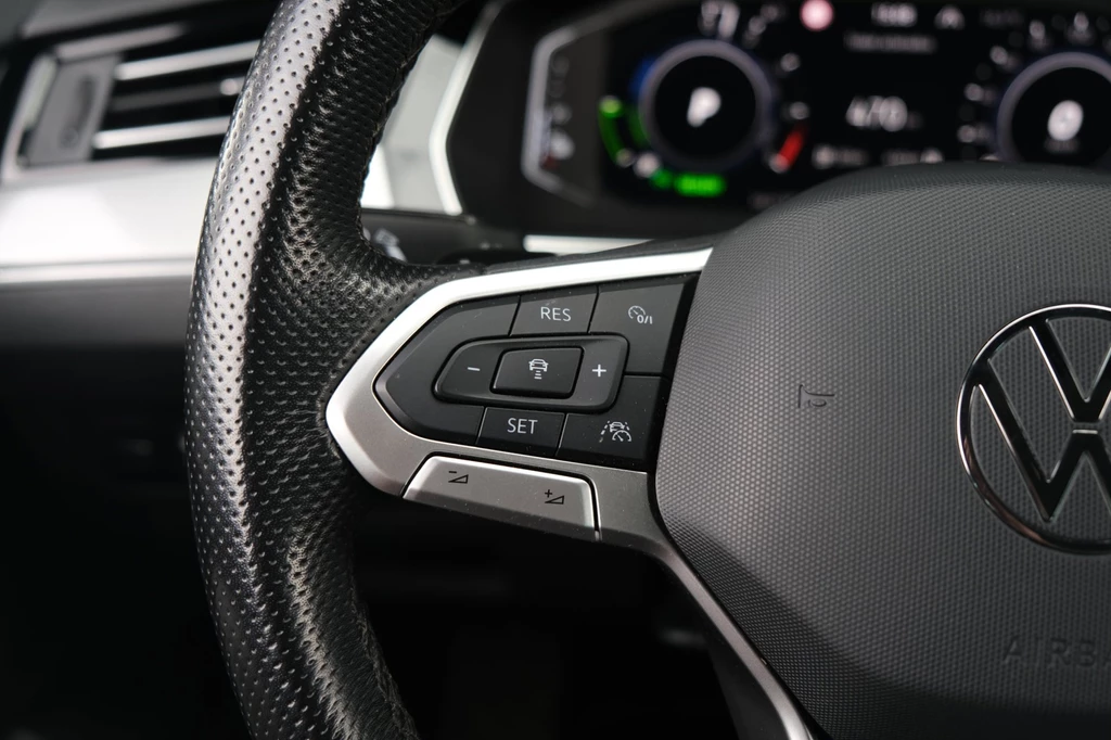 Volkswagen Passat – foto 20
