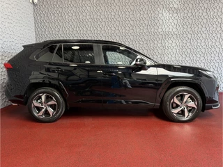 Toyota RAV4 – thumbnail 6