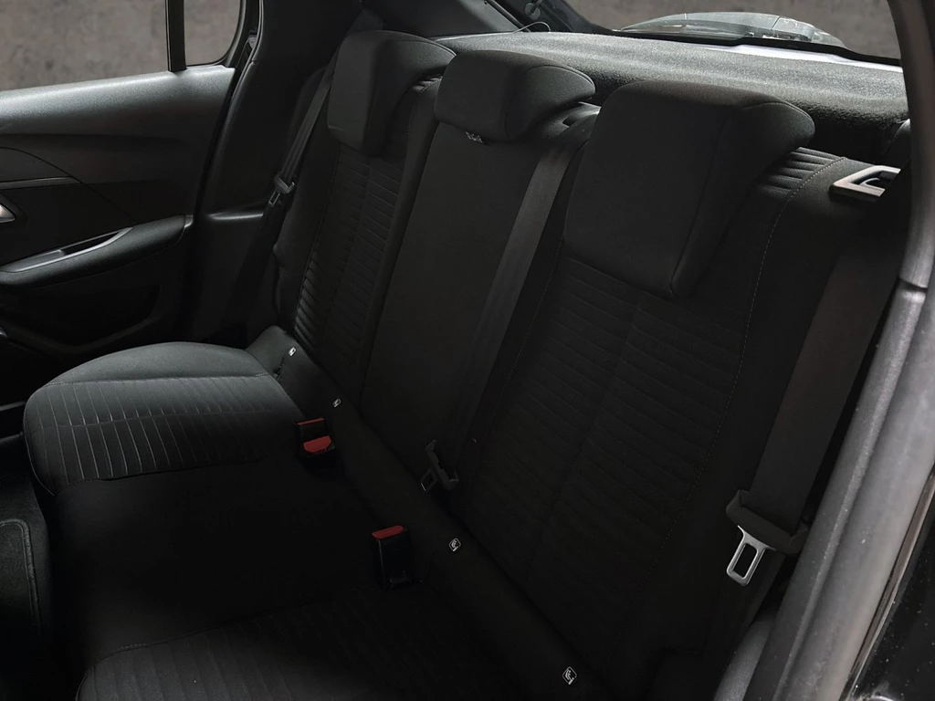 Peugeot 208 – foto 10