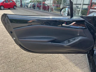 Mazda MX-5 – thumbnail 8