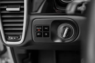 Porsche Cayenne – thumbnail 48