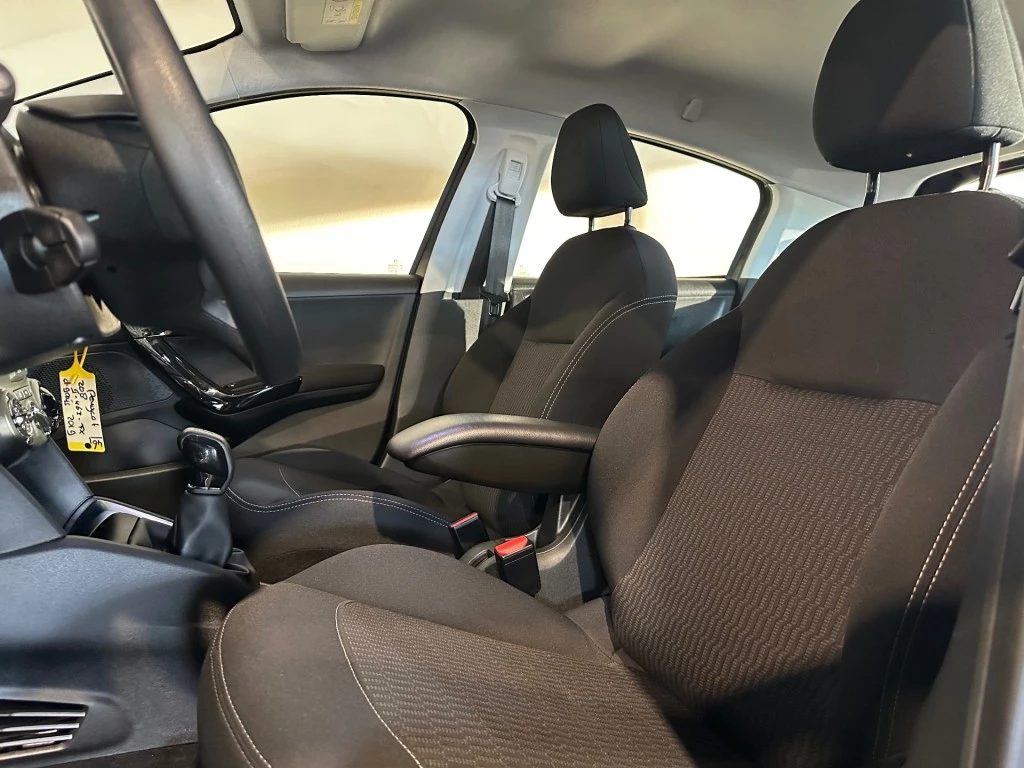 Peugeot 208 – foto 37
