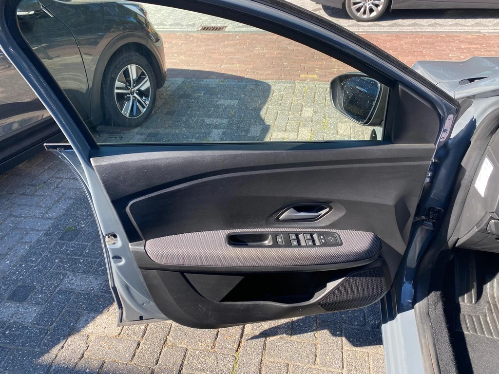 Dacia Sandero – foto 9