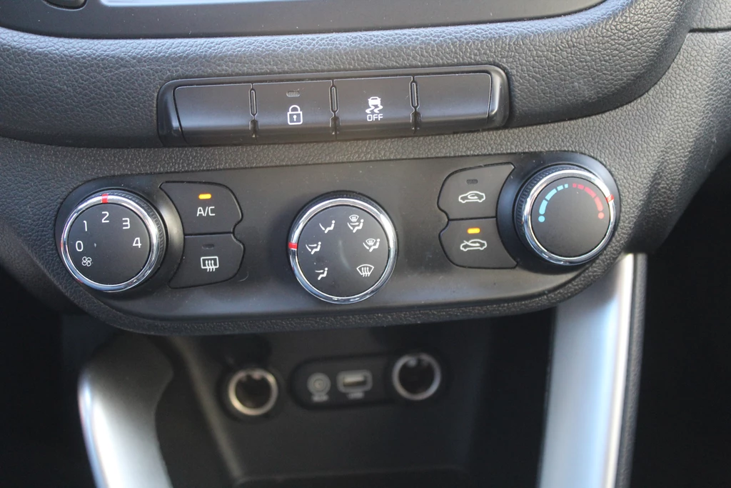 Kia cee'd – foto 20