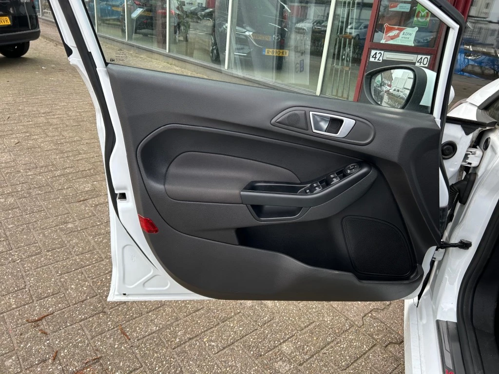 Ford Fiesta – foto 6