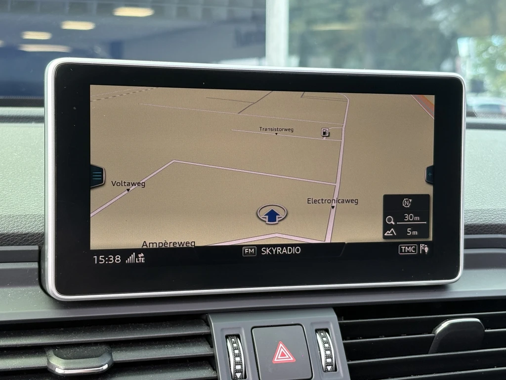 Audi SQ5 – foto 15